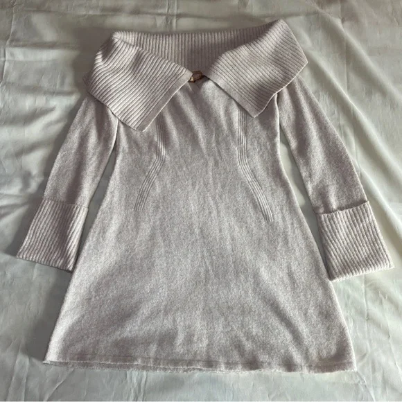 Cult Gaia- Edna Knit Off Shoulder Mini Dress in Off White Size Large is  available for purchase on au PAY Market - Imported Goods Online Store  Co.Ltd. | au PAY Market -